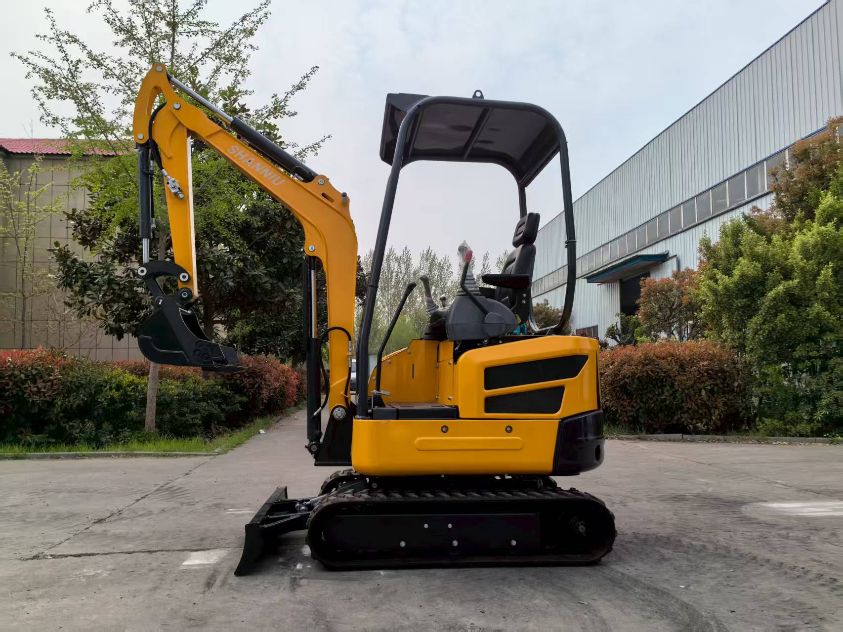 2T Tailless Small Excavator EP - Urban Farming Is recension och pris