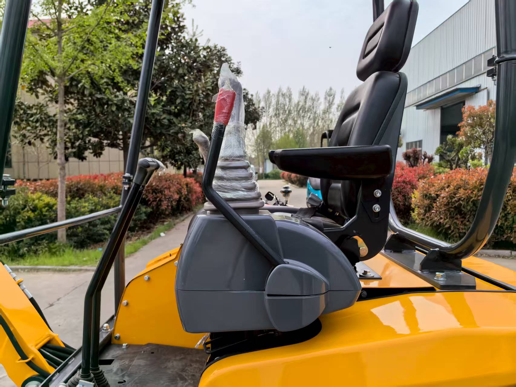 2T Tailless Small Excavator EP - Urban Farming Is recension och pris